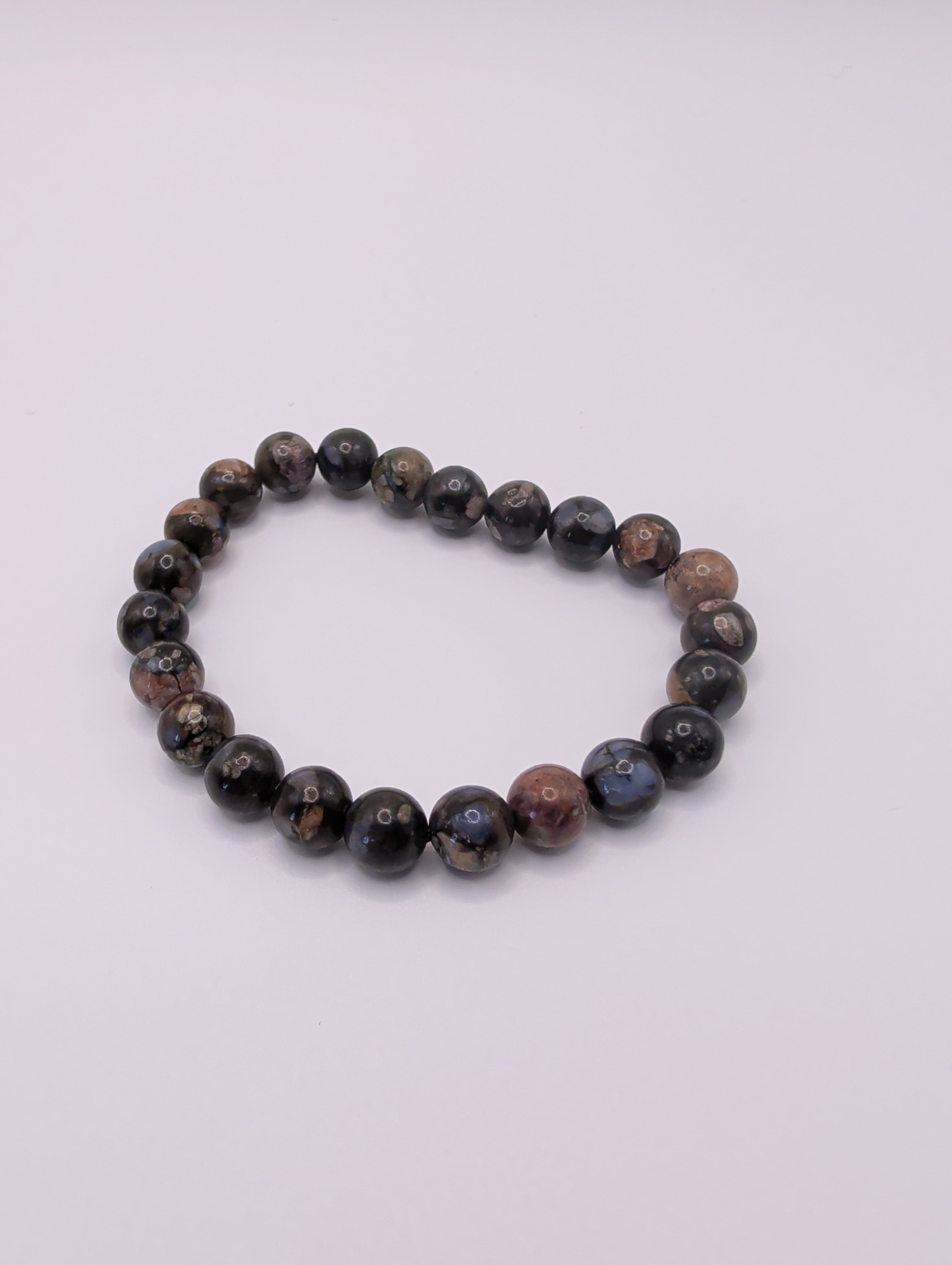 Que Sera 8mm Round Bracelet